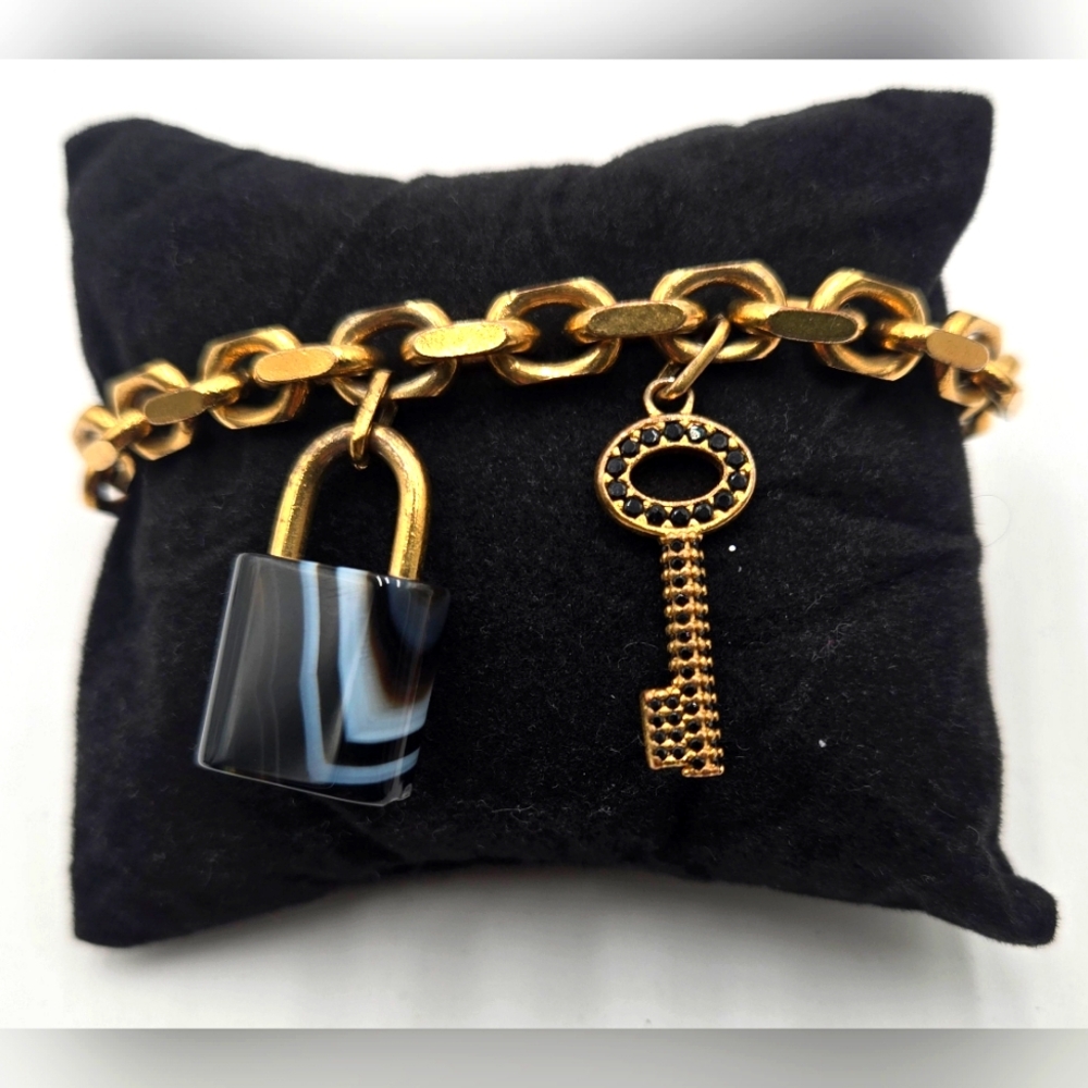 #27 Louis Vuitton Bracelet Padlock Key Metal Gold x Black M75435 - RARE/VINTAGE - Picture 5 of 13
